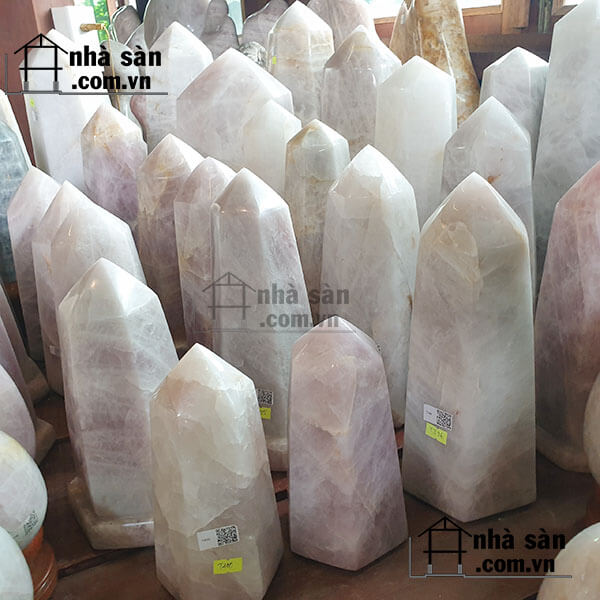 Đá thạch anh với phong thủy gia đạo