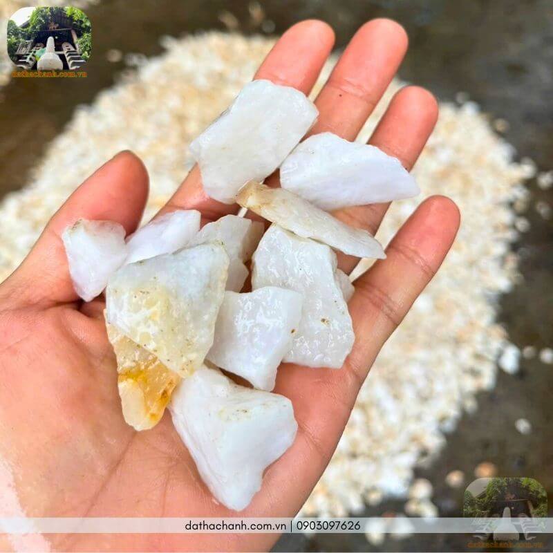 đá thạch anh vụn trắng cỡ 1x2cm