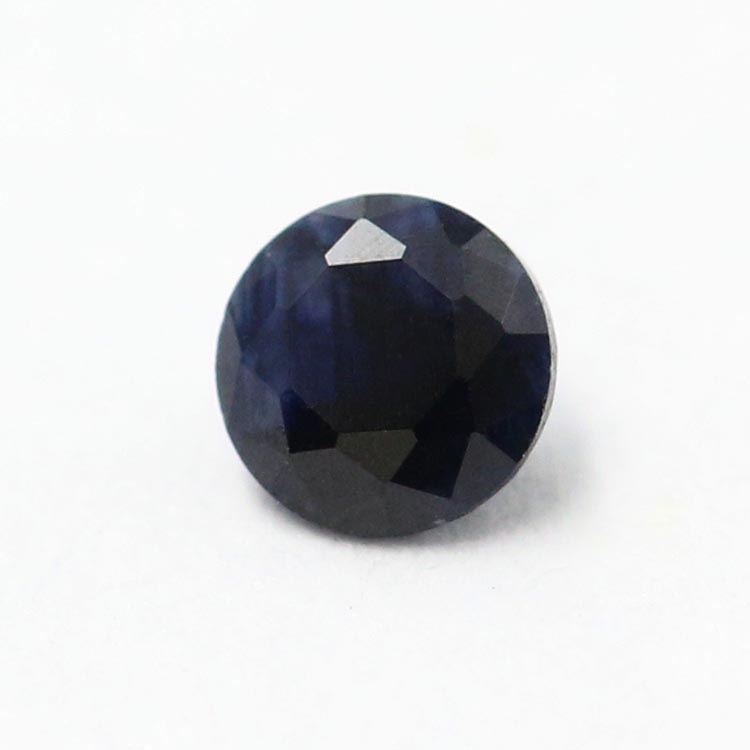 Sapphire màu đen