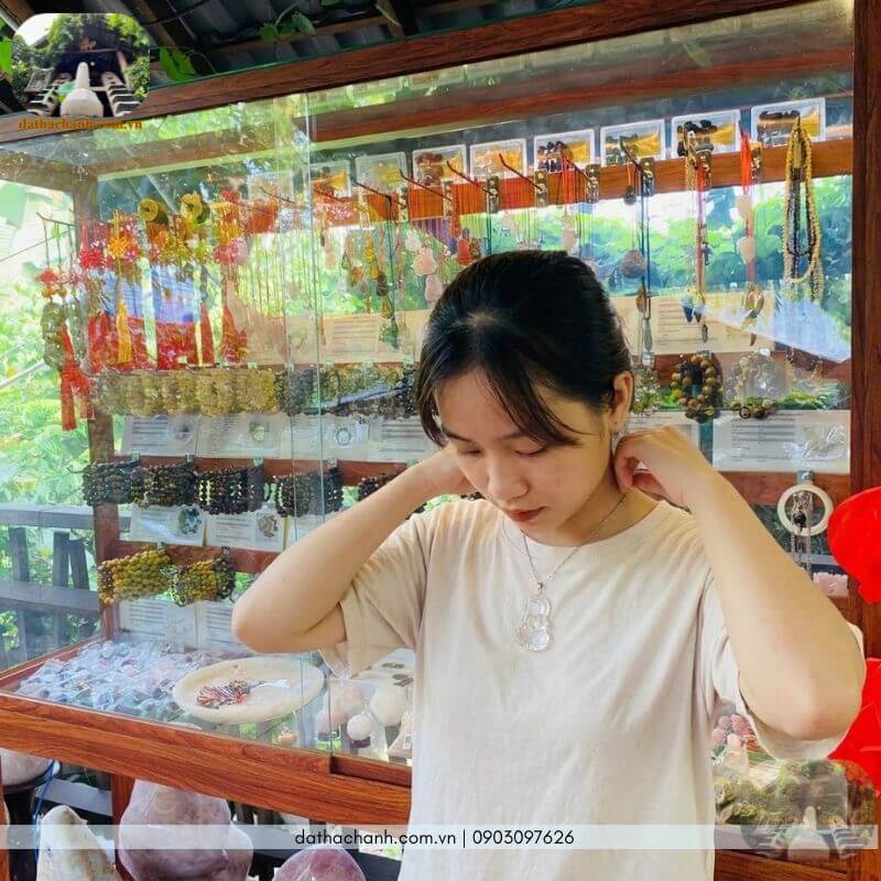 mặt dây chuyền hình Phật Quan Âm