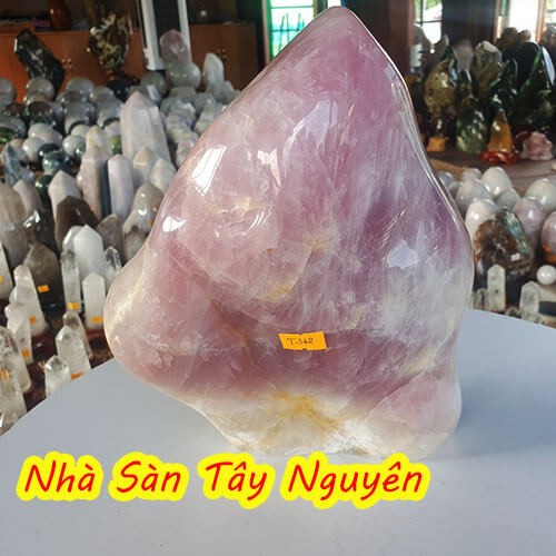 Trụ Đá Thạch Anh Hồng