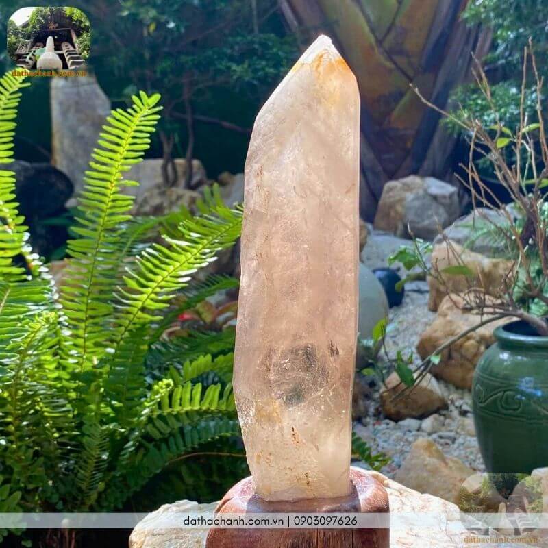 Trụ đá tinh thể thạch anh ám khói tự nhiên giúp bạn loại bỏ năng lượng tiêu cực mang lại bình yên cho tâm hồn 30 trụ đá tinh thể thạch anh ám khói