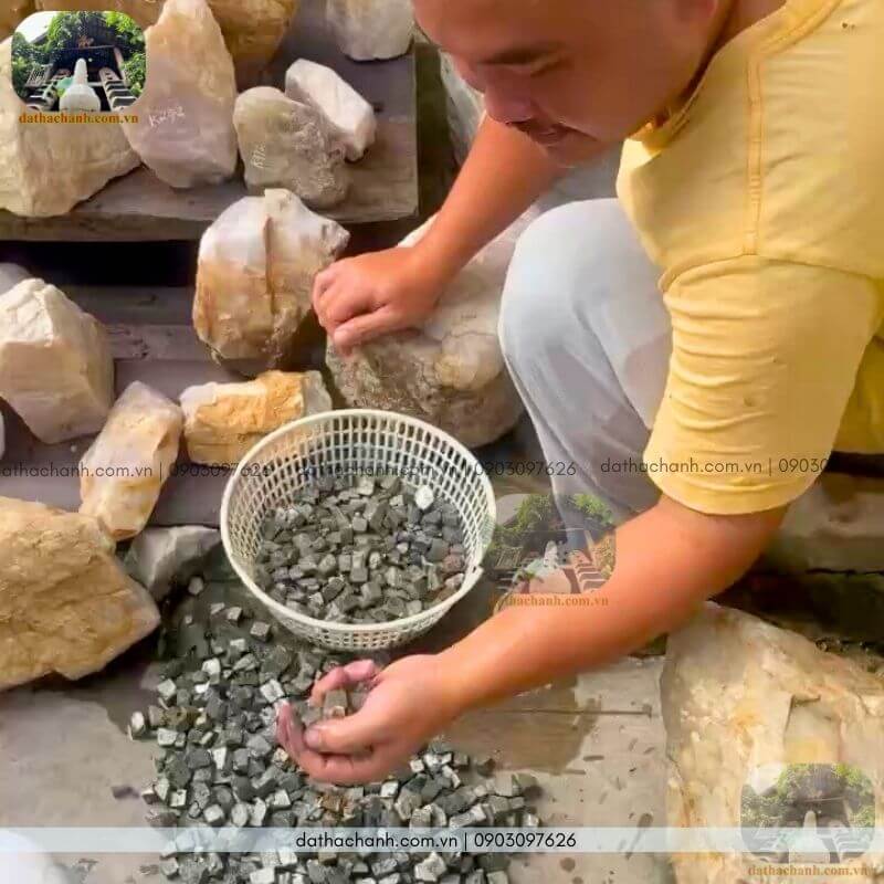 Đá vàng găm phong thủy: Công dụng, cách dùng & Bí quyết trấn trạch đại cát 10 vàng găm phong thủy