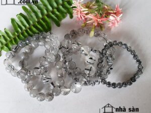 vong tay da thach anh toc den phong thuy 1