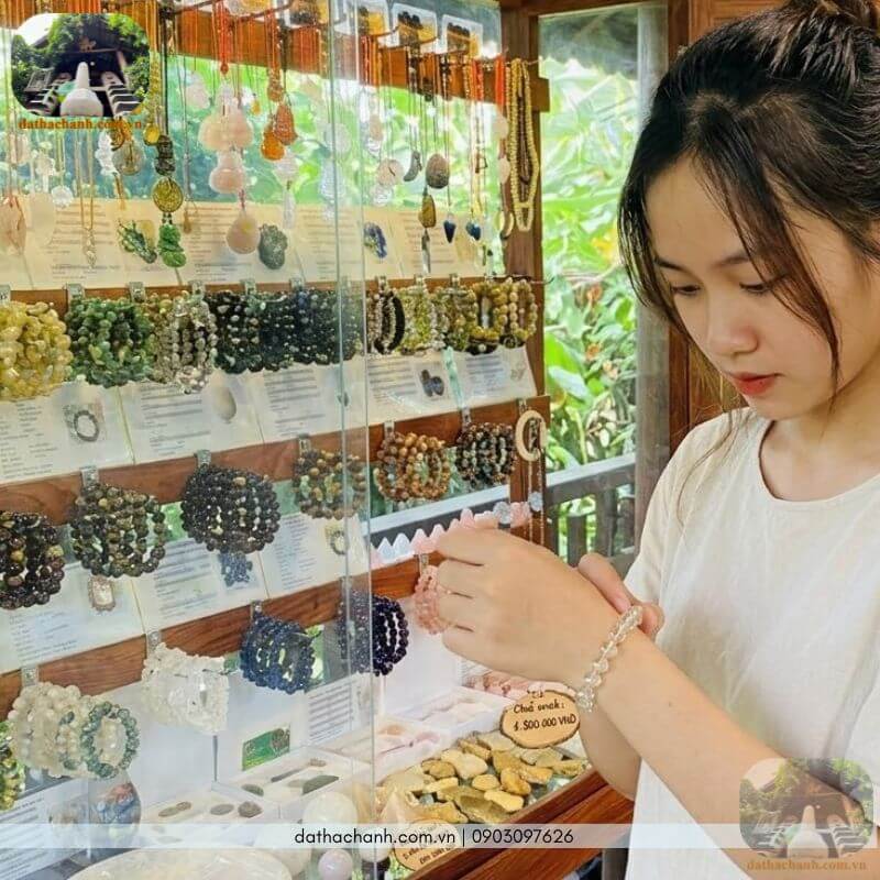 vòng tay đá thạch anh tóc trắng