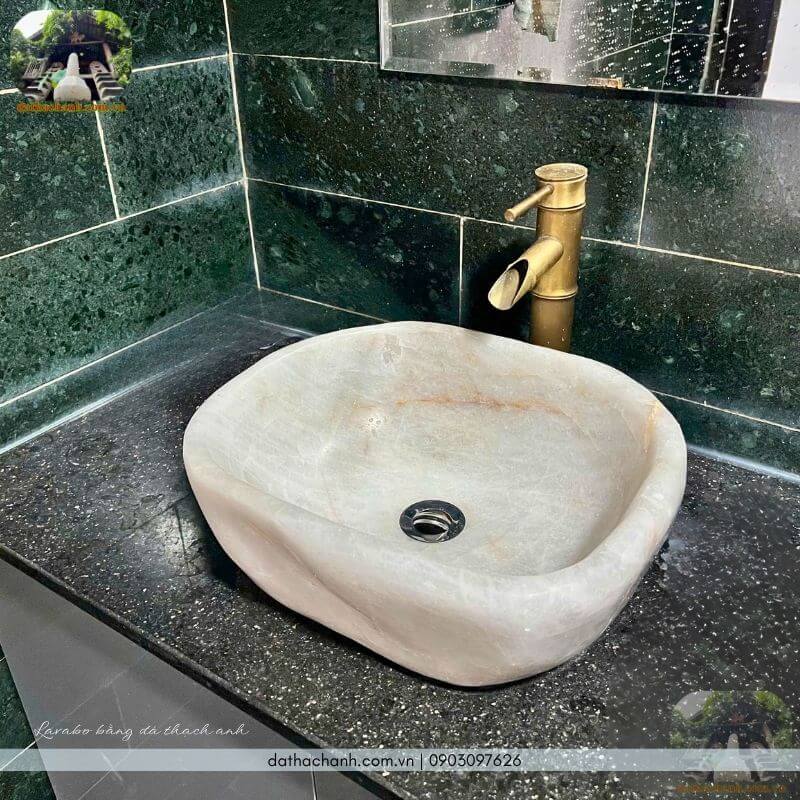 lavabo bằng đá thạch anh