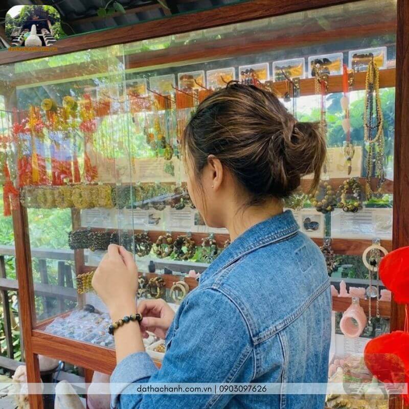 Vòng mắt hổ chim ưng, gửi gắm yêu thương trao tặng may mắn 44 vòng mắt hổ chim ưng