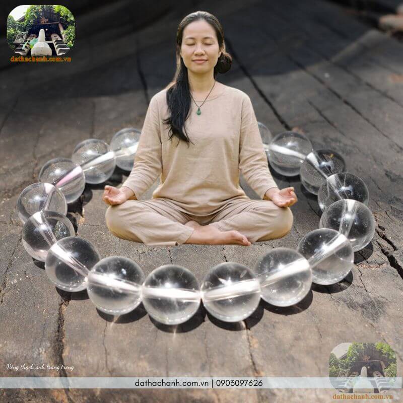 Vòng thạch anh trắng trong thu hút vượng khí bình an 41 vòng thạch anh trắng trong