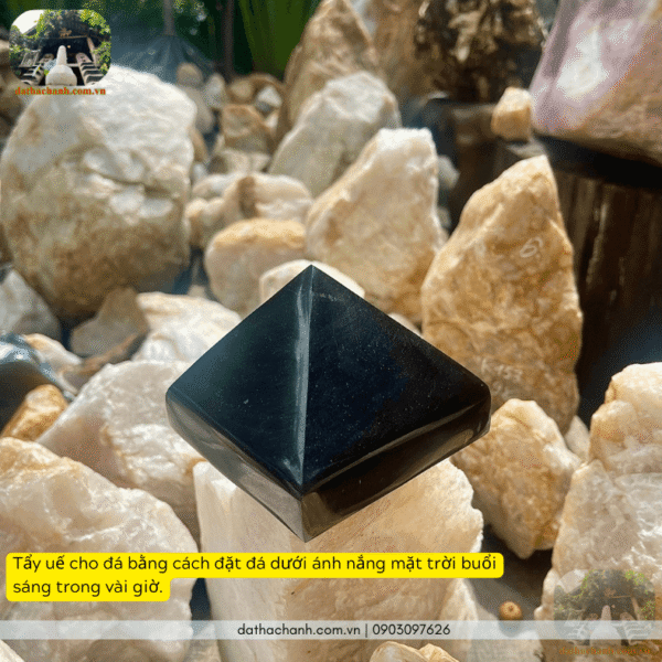 đá núi lửa obsidian