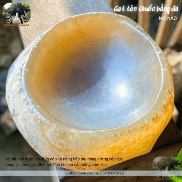gạt tàn thuốc bằng đá