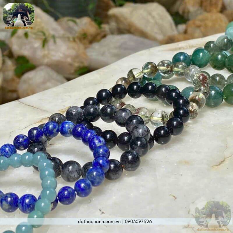 vòng phong thủy mệnh Mộc nữ