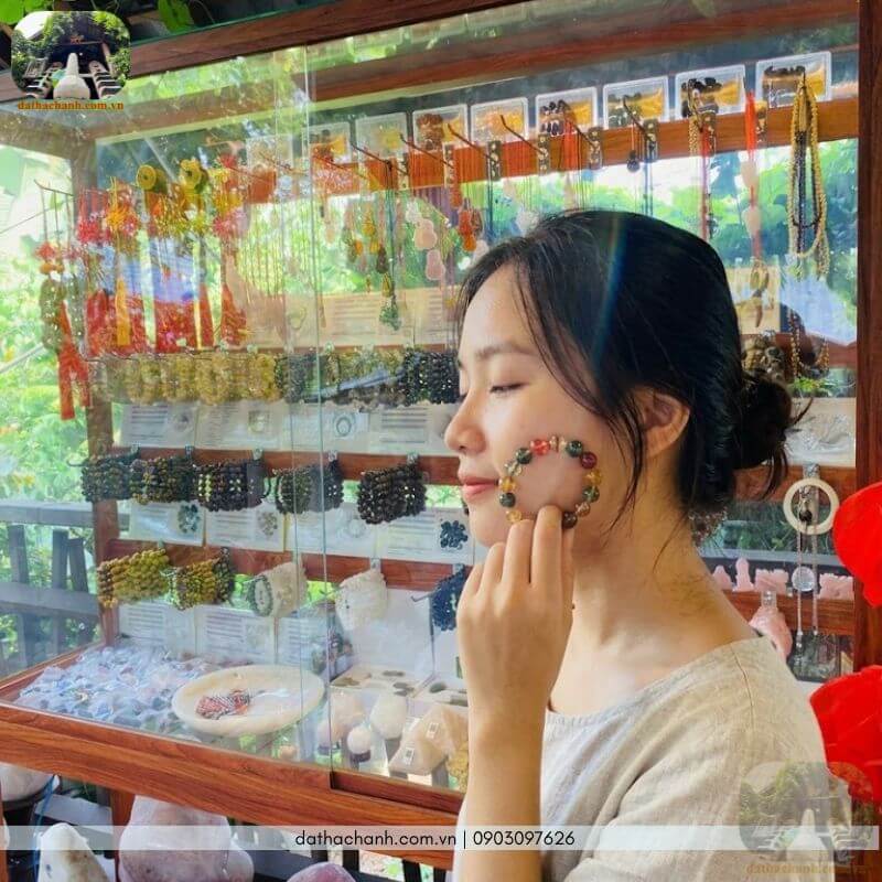 vòng phong thủy mệnh Mộc nữ