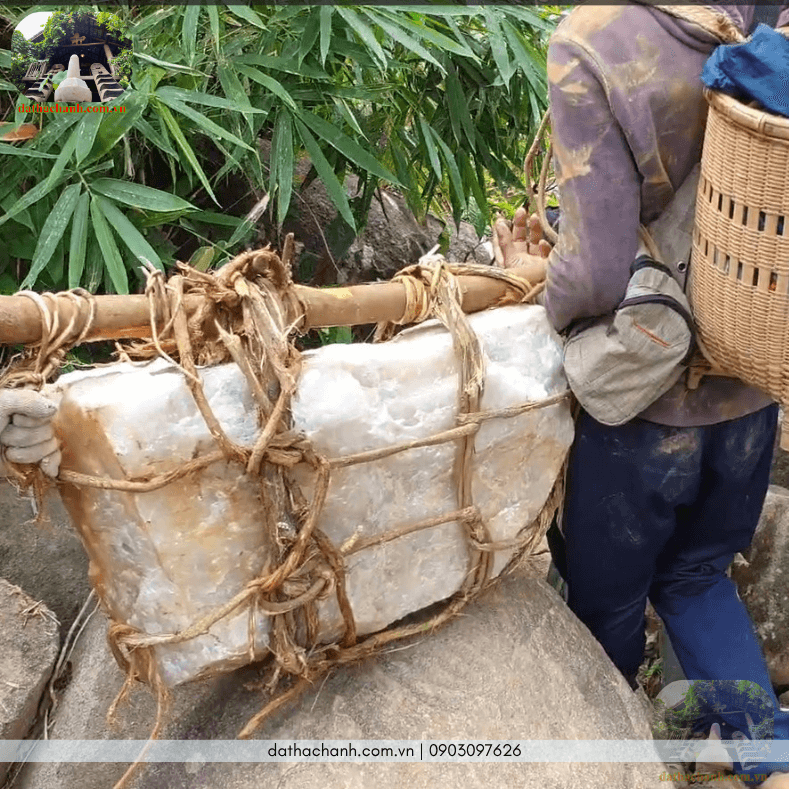 đá thạch anh trắng tự nhiên