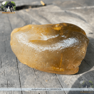 đá thạch anh màu nâu đất