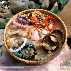 vòng đeo tay đá phong thủy