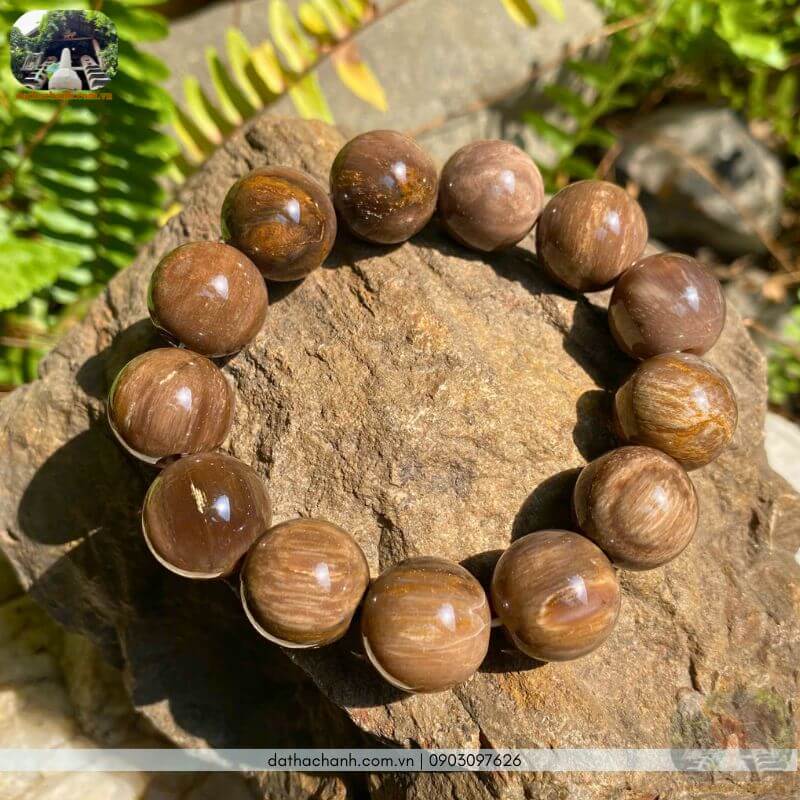 vòng đeo tay đá phong thủy