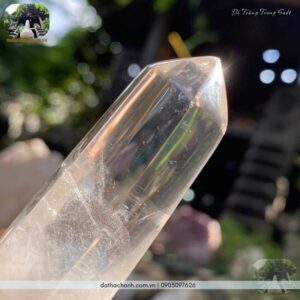 Đá trắng trong suốt