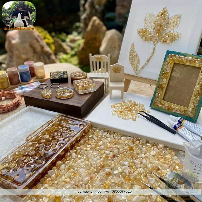 Thạch anh vàng vụn bóng tự nhiên 35 Thạch anh vàng vụn bóng là nguyên liệu chế tác thủ công rất được ưa chuộng