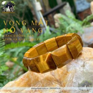 vòng mắt hổ vàng