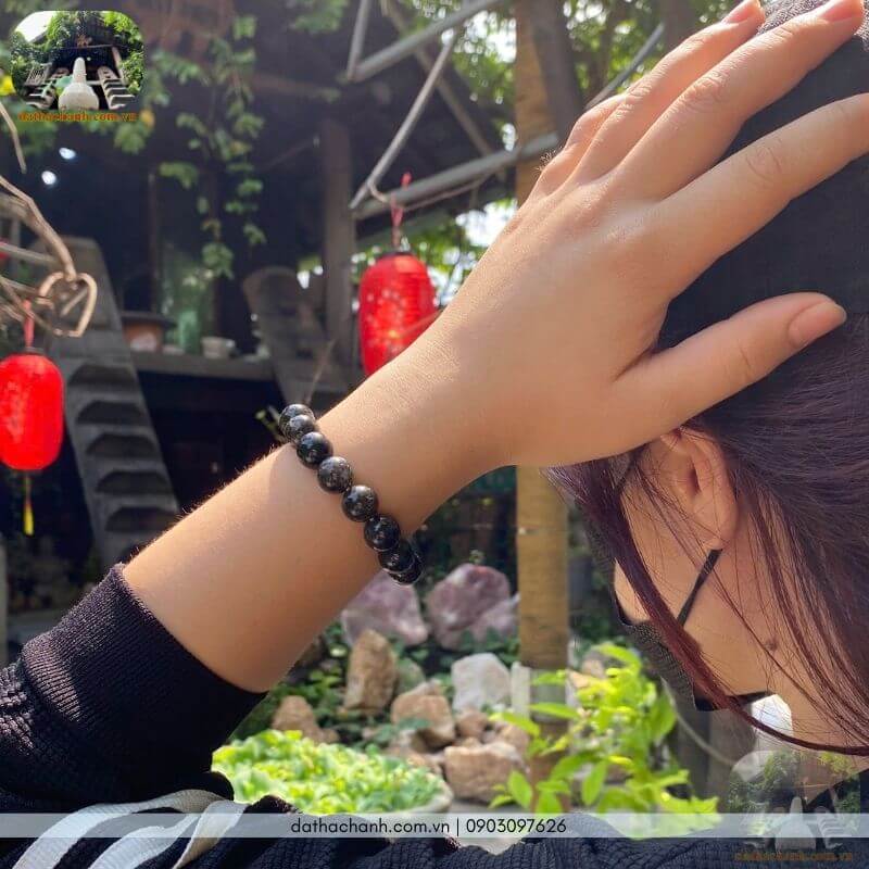 vòng thạch anh tóc đen