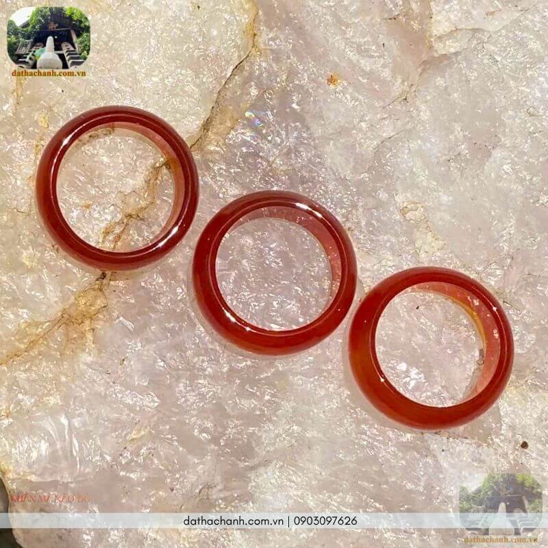 Nhẫn mã não đỏ phong thủy – Tăng vận khí, hút tài lộc 37 nhẫn mã não đỏ