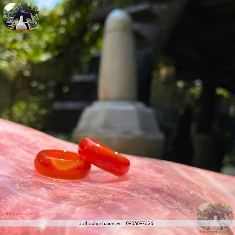 Nhẫn mã não đỏ phong thủy – Tăng vận khí, hút tài lộc 40 nhẫn mã não đỏ