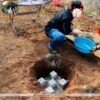 Dùng đá thạch anh vuông chôn móng trấn trạch